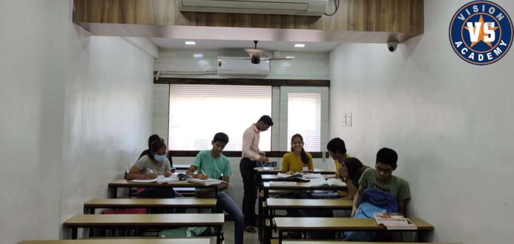 Vision Academy's Exclusive Offer Score 90% | Science Coaching Classes in Kalyan